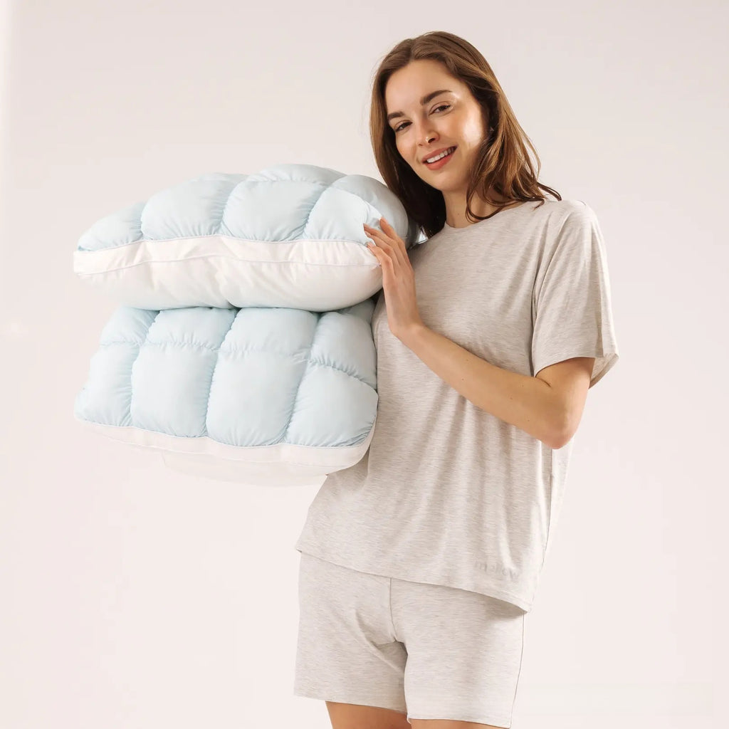 Cloud-shaped Puff Pillow