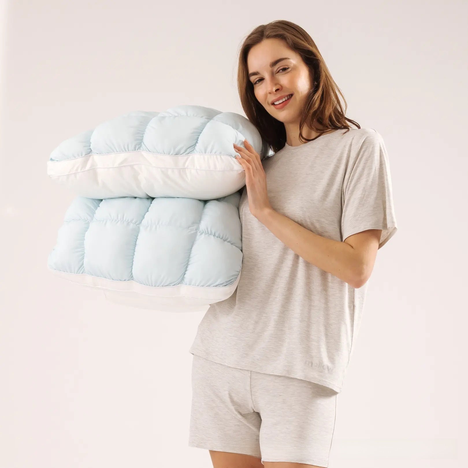 Cloud-shaped Puff Pillow